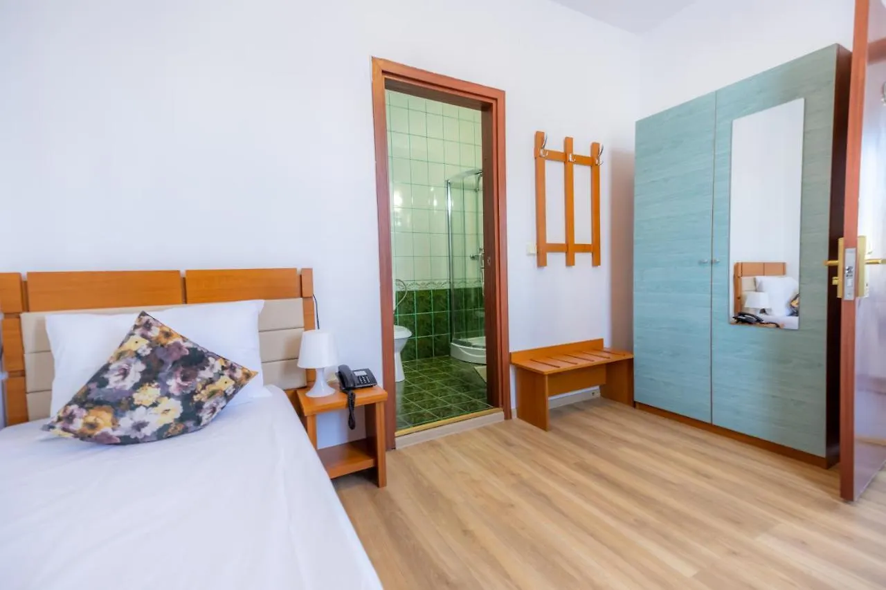Hotel Sir Lujerului Bucharest