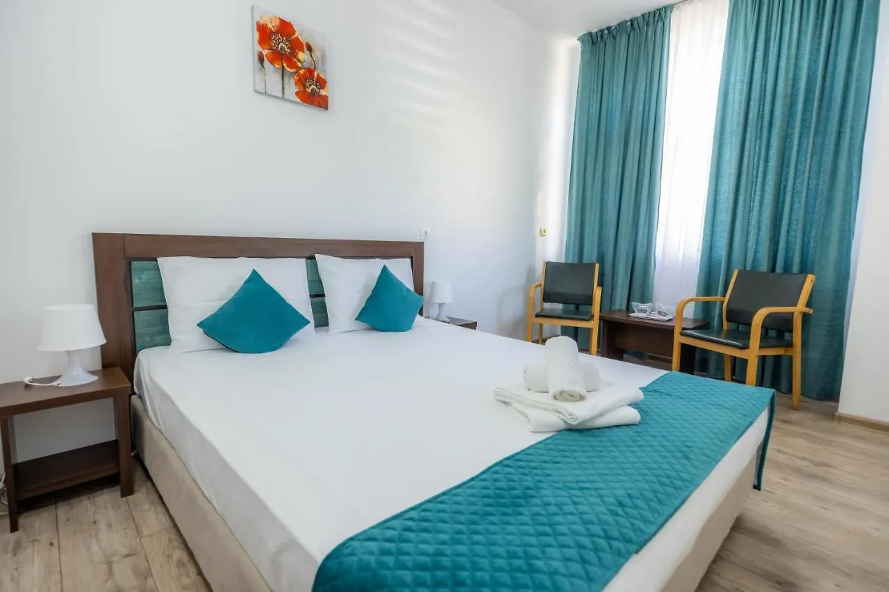 Hotel Sir Lujerului Bukarest 2*,  Románia