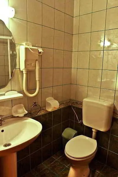 Hotel Sir Lujerului Bukarest 2*,
